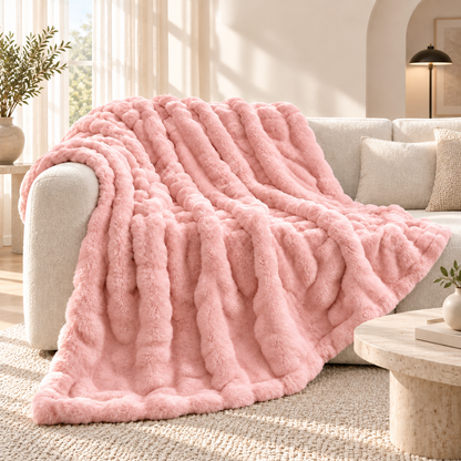 Cloud Faux Rabbit Fur – Extra stor och lyxigt mjuk bubbelpläd